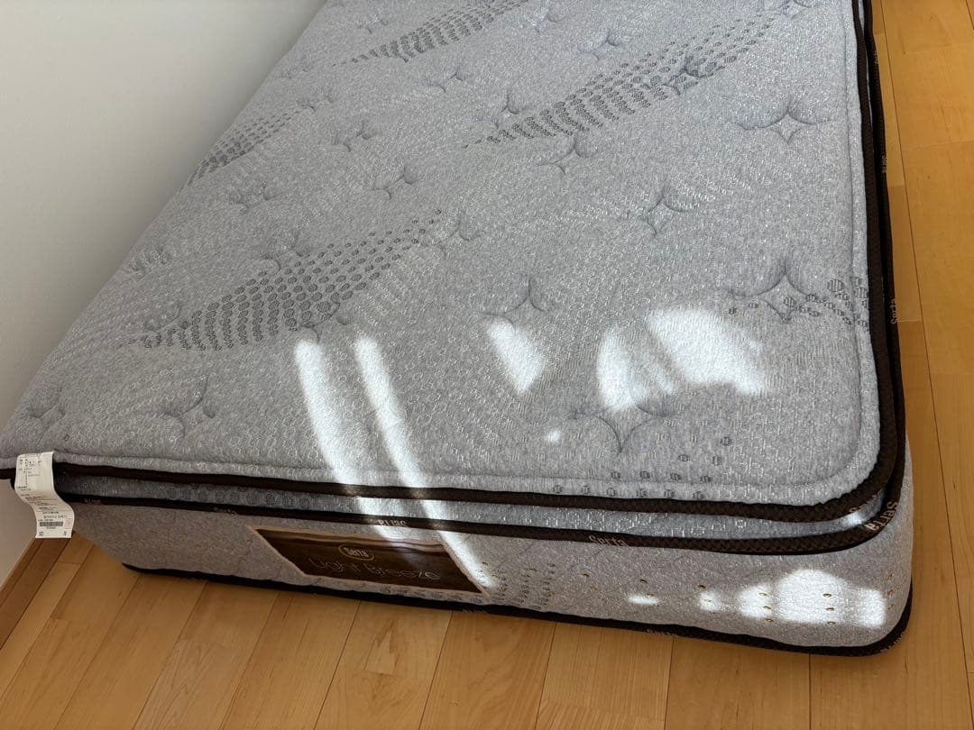 サータ　ライトブリーズ72 PS7.7 セミダブル