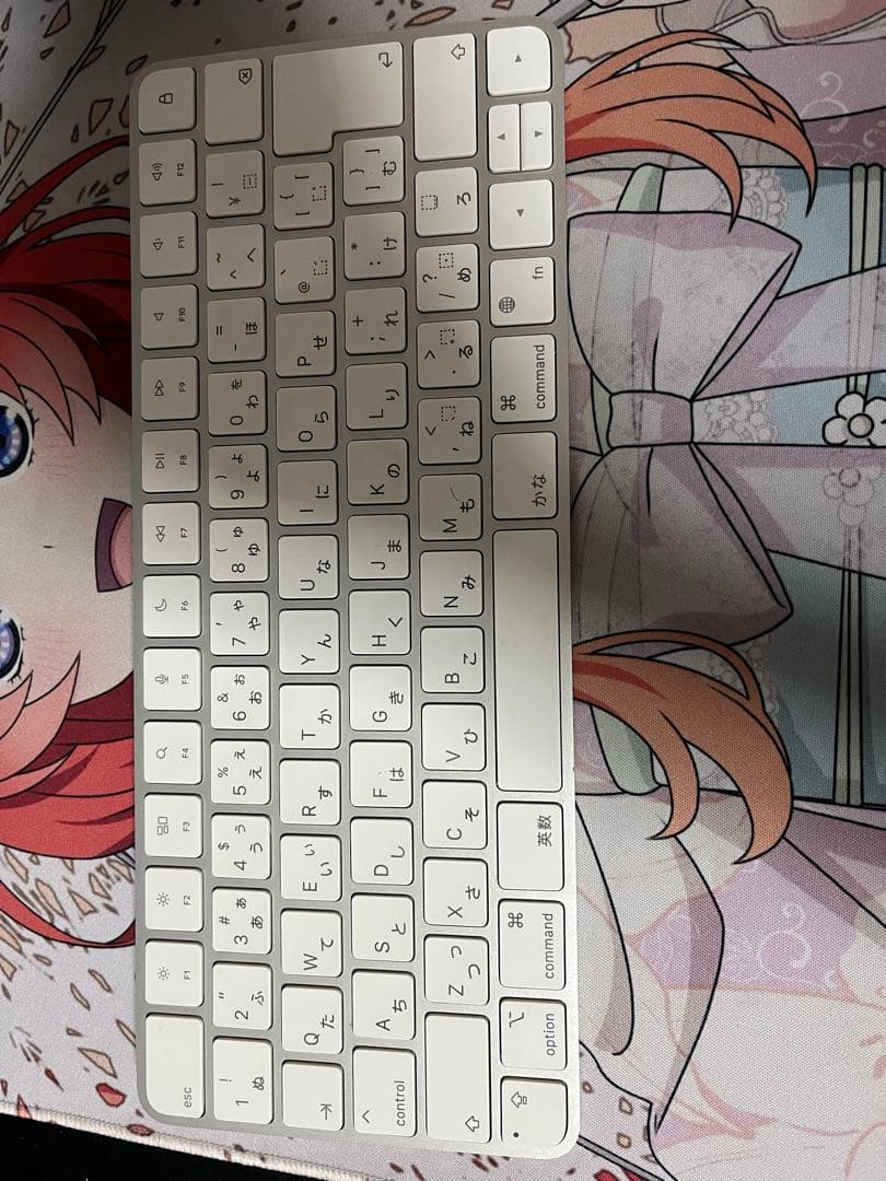 Mac mini (M2, 16GB / 256GB) + 純正KB/TPセット