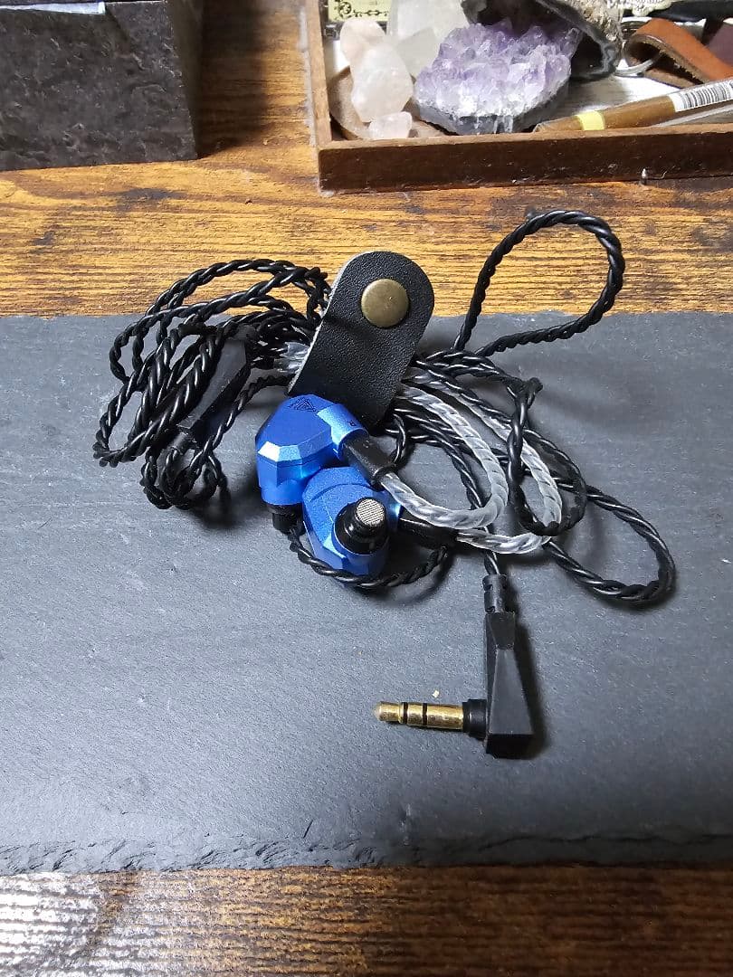 ハイブリッドイヤホン まとめ売り