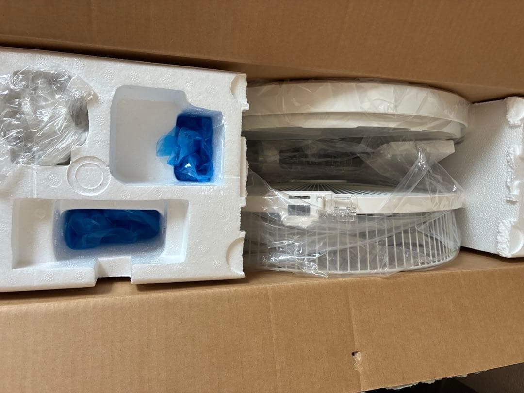 日立　そよ風　うちわ風　冷風　扇風機　HEF 130M 新品　タイマー　4段階