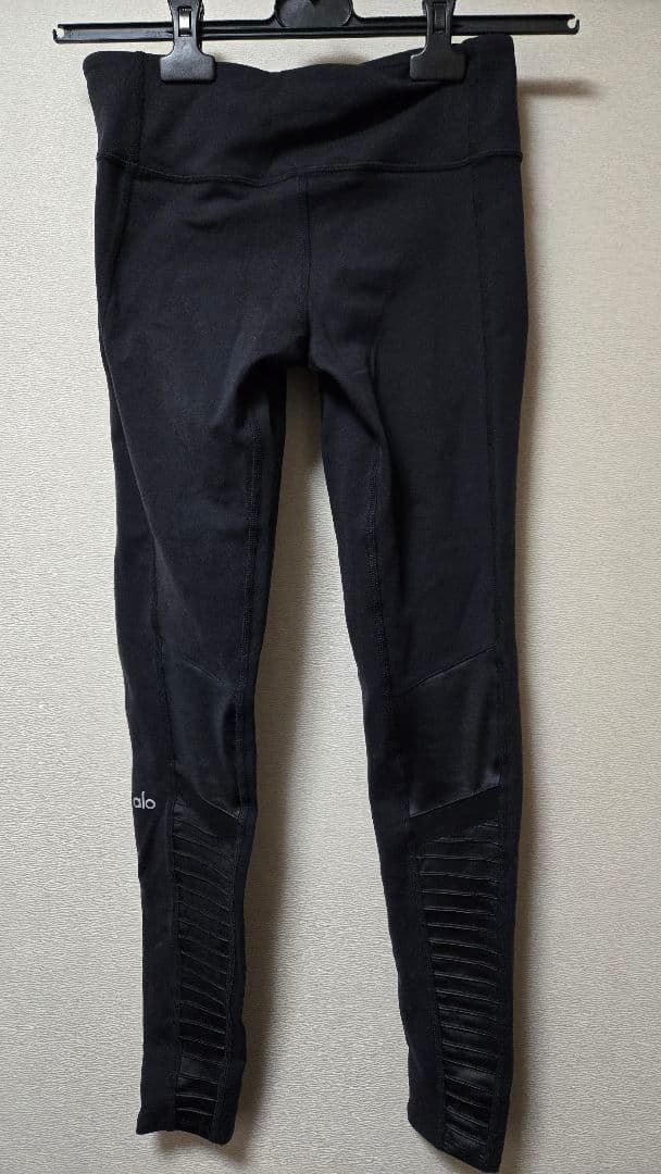 新品未使用　Alo Yoga Moto Legging S ブラック アローヨガ