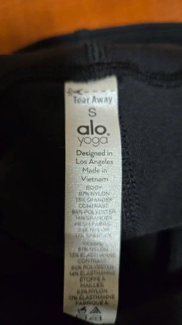 新品未使用　Alo Yoga Moto Legging S ブラック アローヨガ