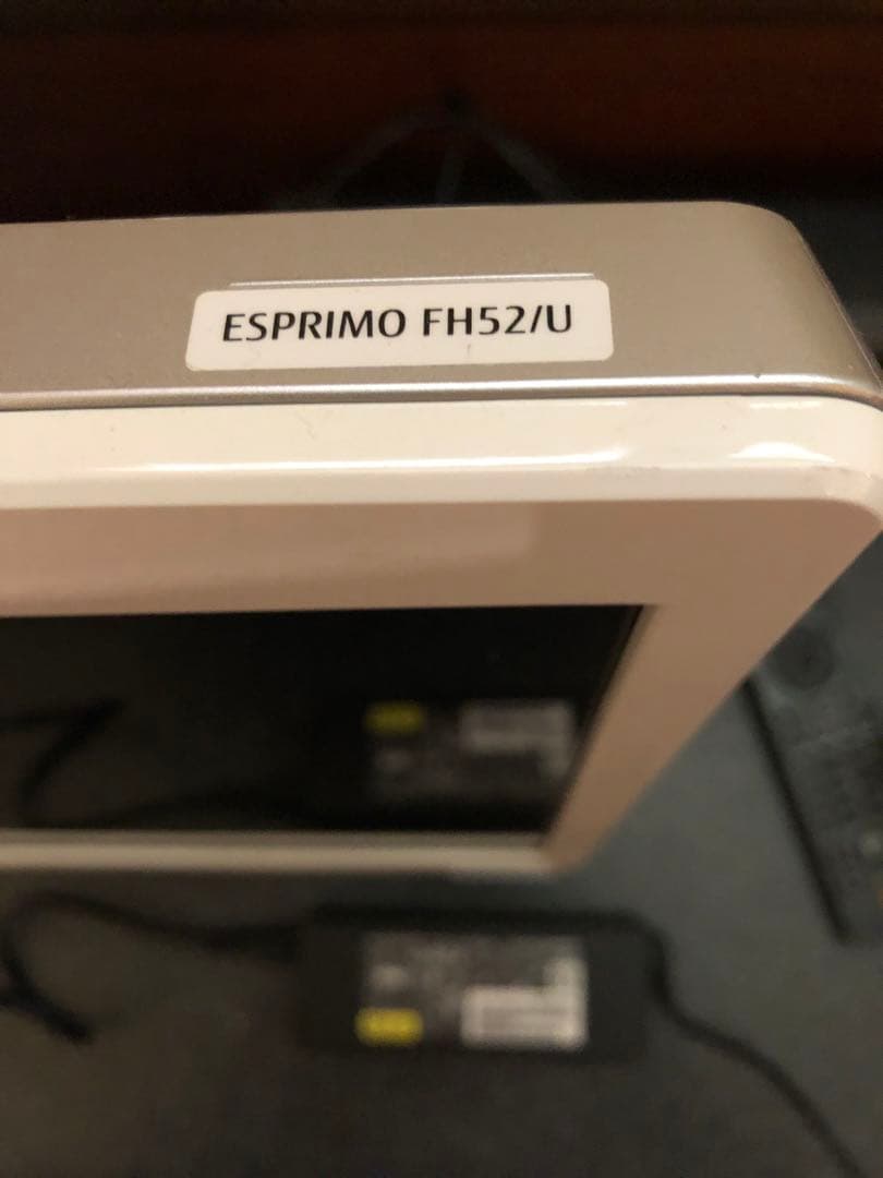 Fujitsu ESPRIMO FH52U オールインワンPC