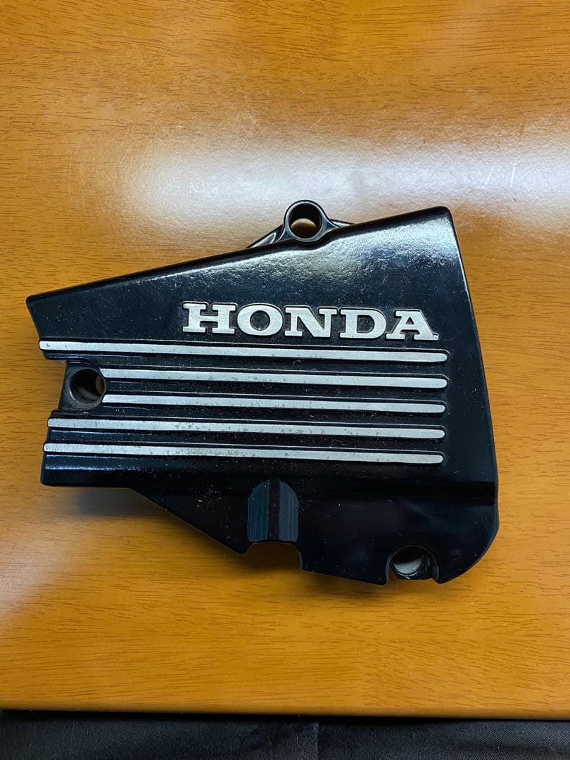 ホンダCBX400F スプロケットカバー