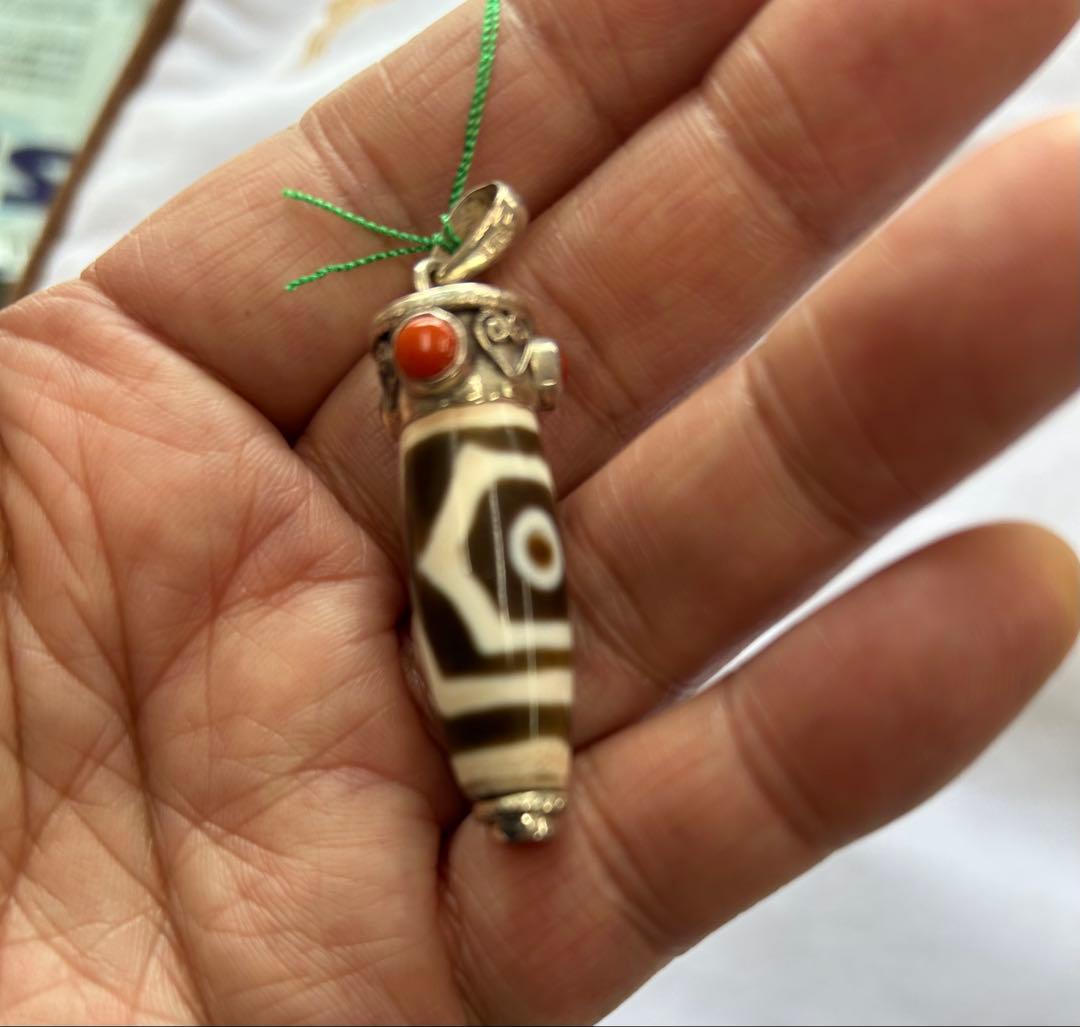 値下げしましたチベットジービーズ天珠