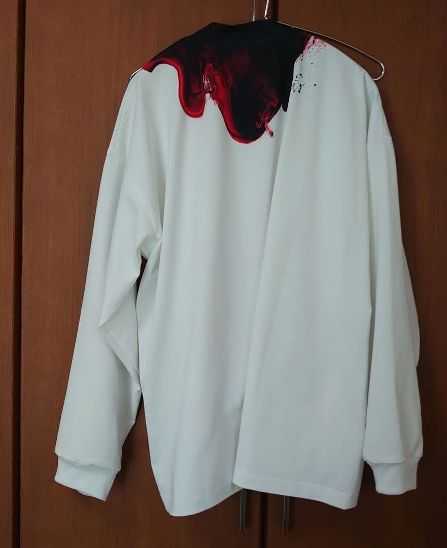 【2/1まで値下げ】hazama　鮮烈に滲む狂気のハイネックカットソー