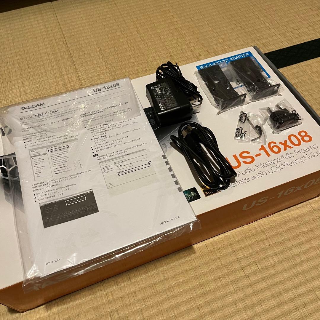 TASCAM US-16x08 オーディオインターフェイス