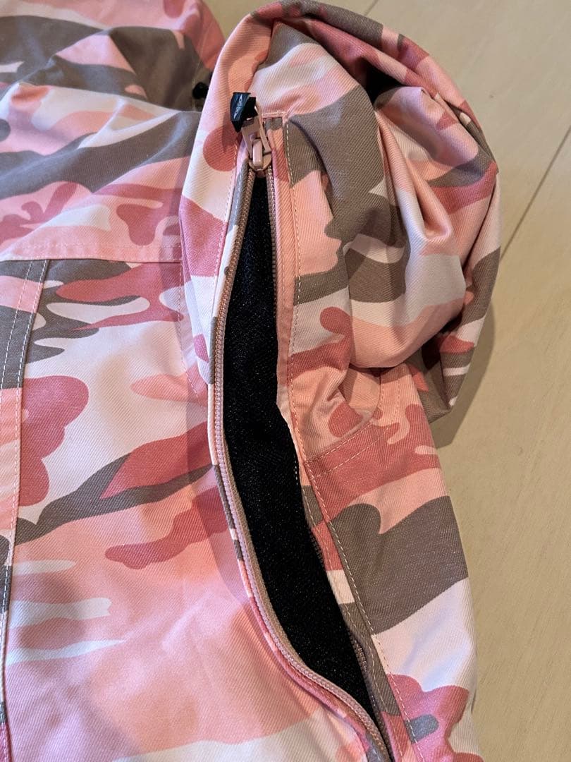 お値下げ⭐️【美品】ROXY/ HHピンク迷彩 スノーボード　スキー　ウェアセット