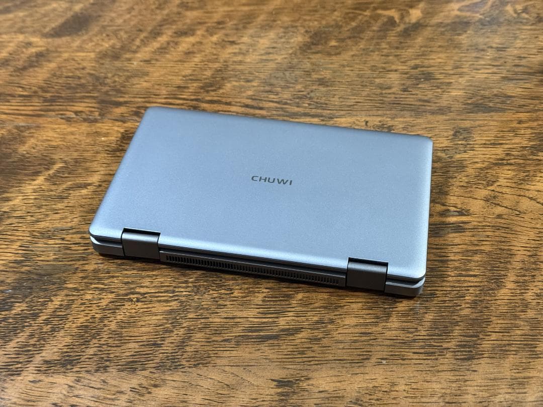 【極美品】CHUWI MiniBook Core m3-8100Y／8／256