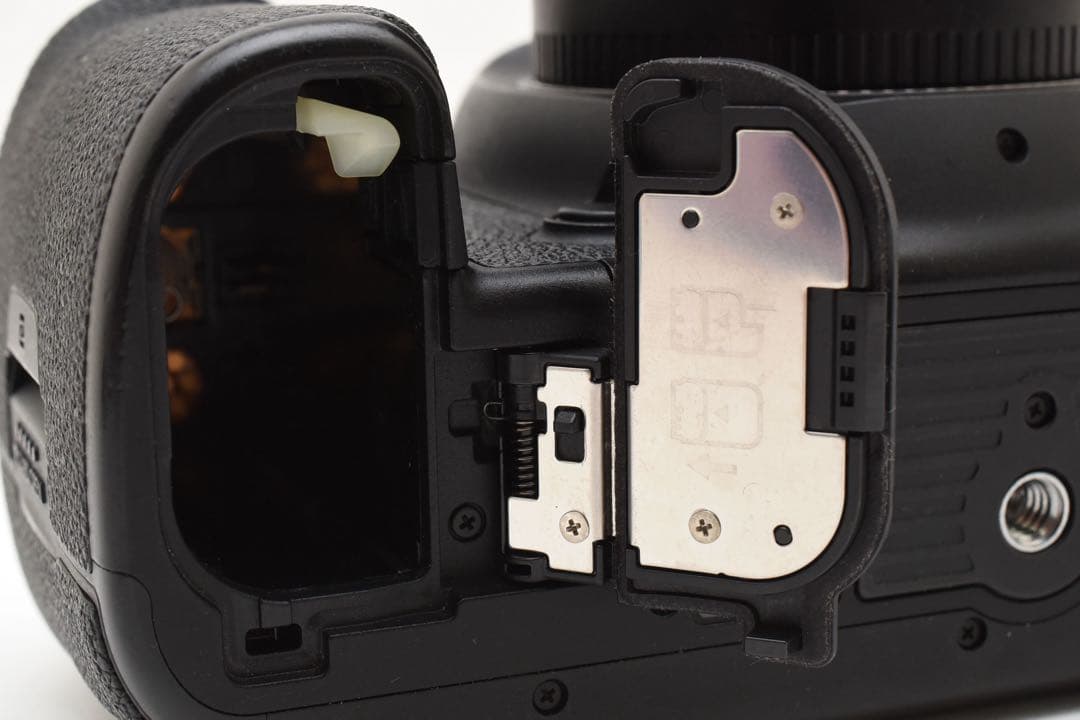 デジタルカメラ Canon EOS 5D Mark IV /Canon EF 28-80mm