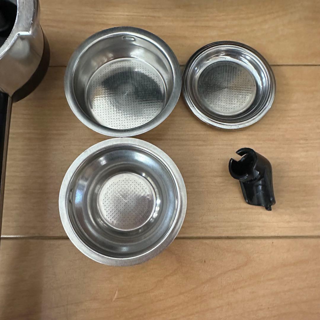 DeLonghi ECO310BK BLACK デロンギ　エスプレッソマシーン