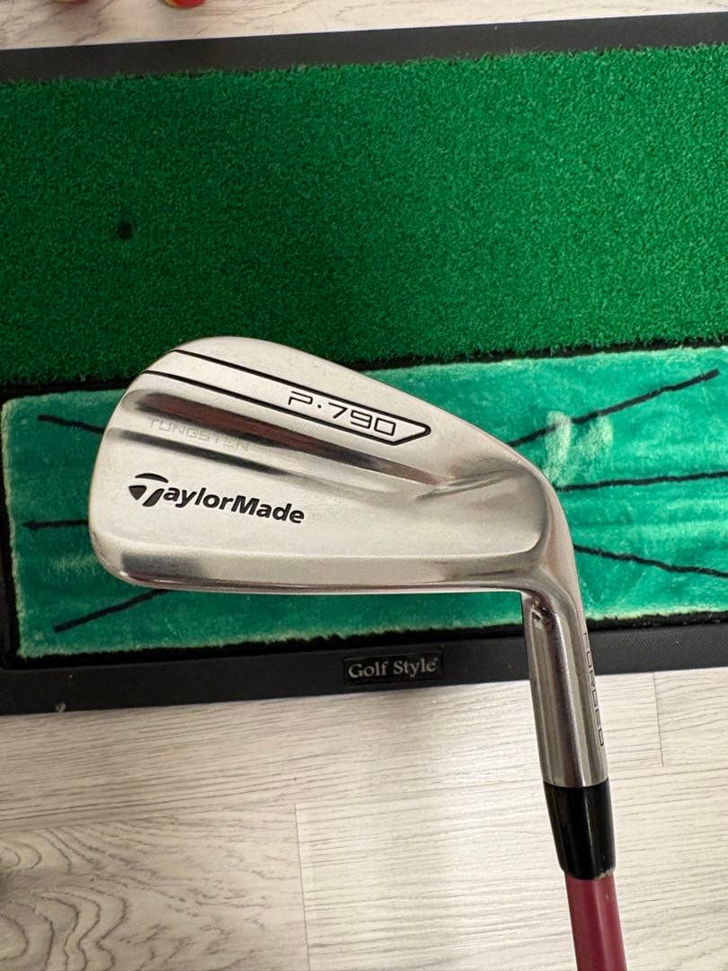 フジクラプラクティスアイアン　練習用 テーラーメイドＰ７９０