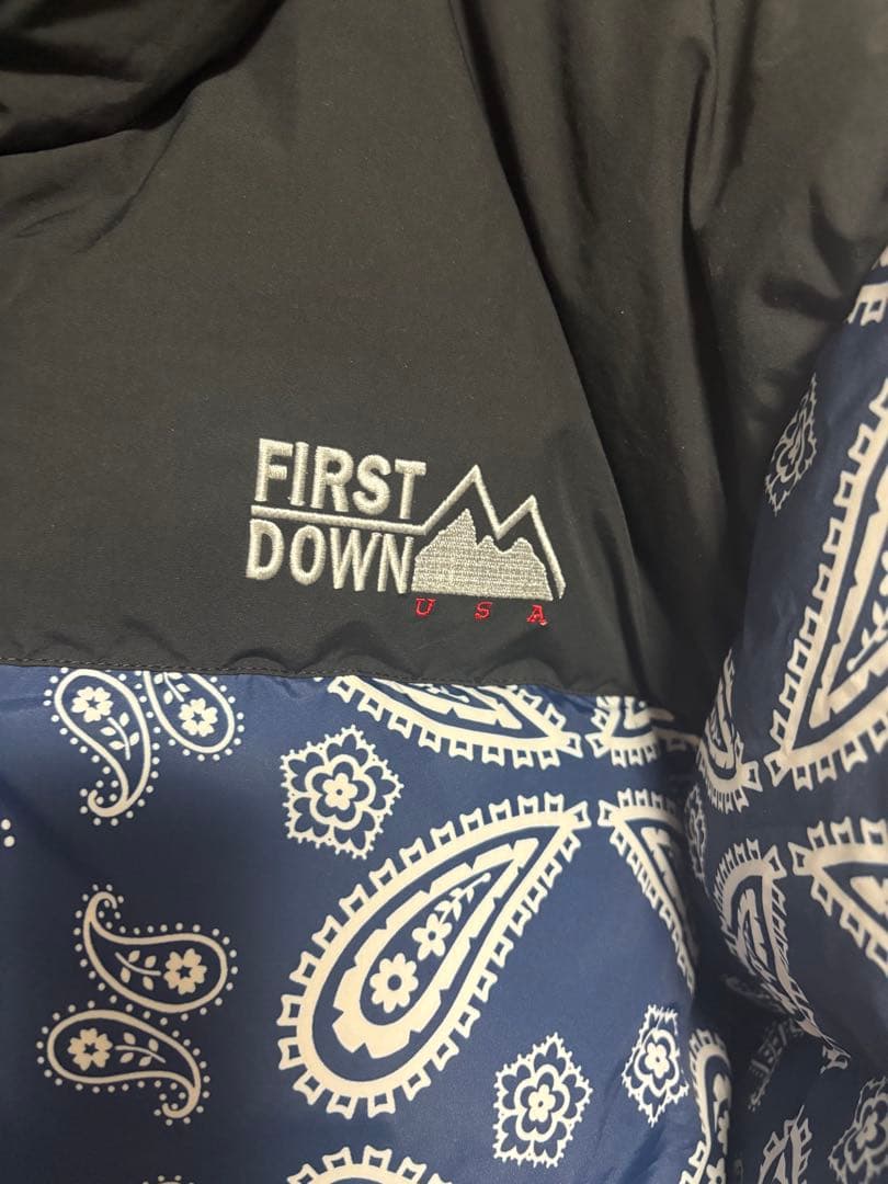 激レアサイズ FIRST DOWN ダウンジャケット リバーシブル ペイズリー
