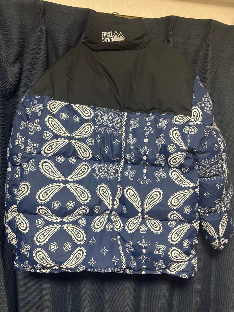 激レアサイズ FIRST DOWN ダウンジャケット リバーシブル ペイズリー