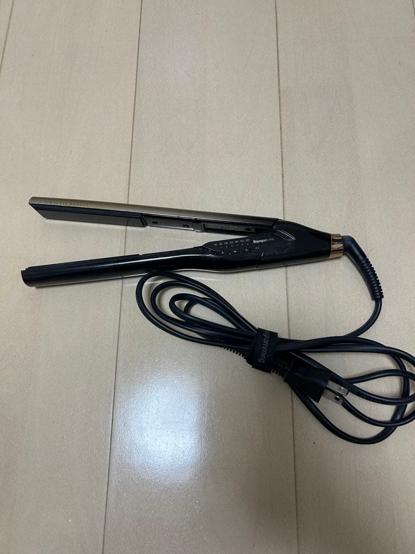 ヘアビューロン 4d ストレートアイロン 【即購入可⭕️‼️】