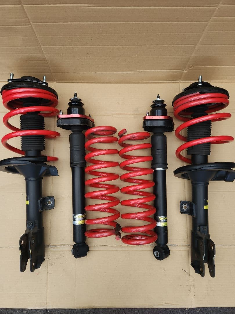 デリカD5　１インチリフトアップサス　ショック