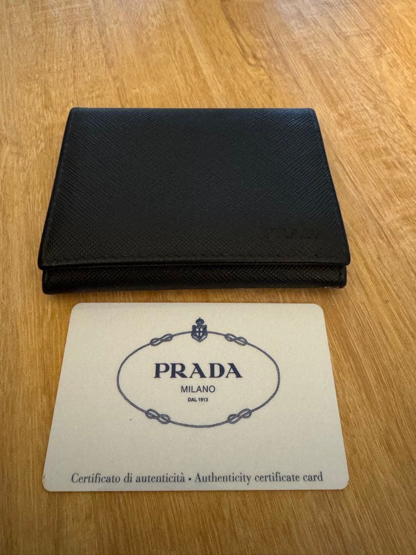 PRADA サフィアーノ ブラック レザー 名刺入れ カードケース