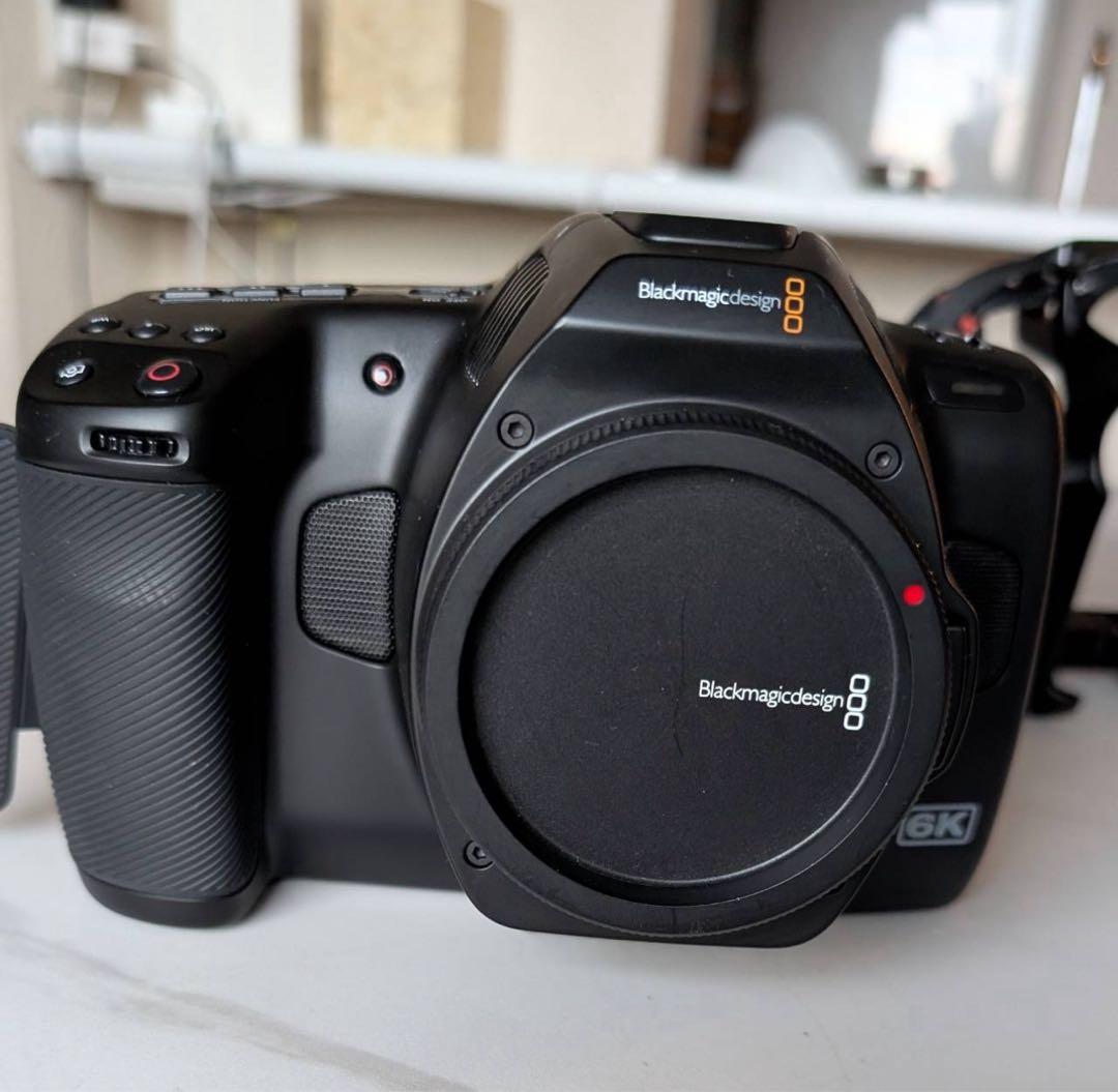 【美品】ブラックマジック Pocket Cinema 6K Pro EF