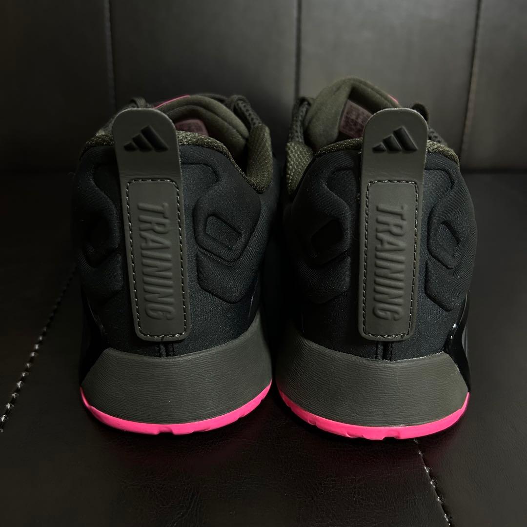 アディダス　ドロップセット3 トレーニングシューズ