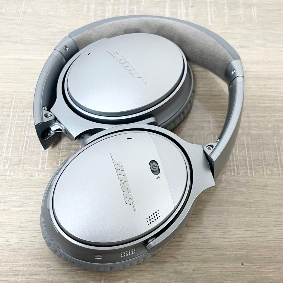 美品 BOSE QuietComfort 35 ワイヤレスヘッドホン シルバー