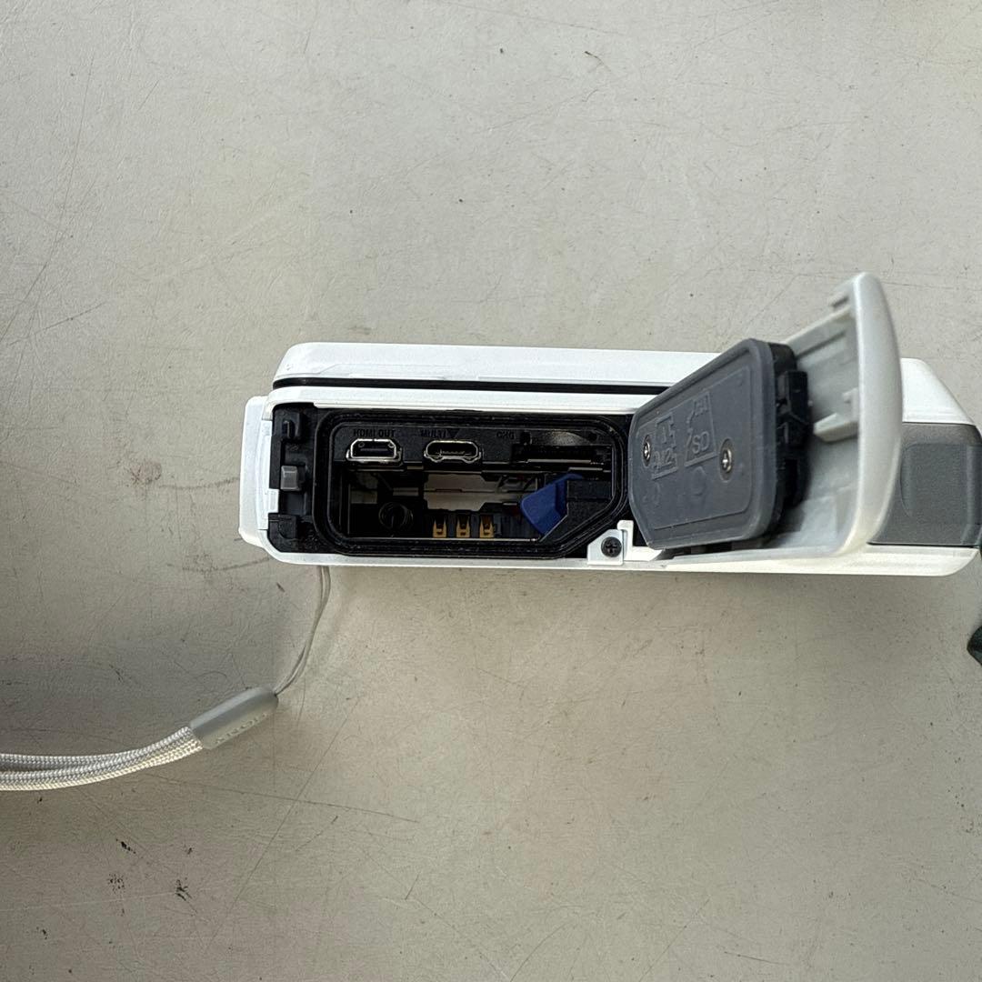 Sony HDR-GW66V ソニー防水ビデオカメラ 希少(電池がない)