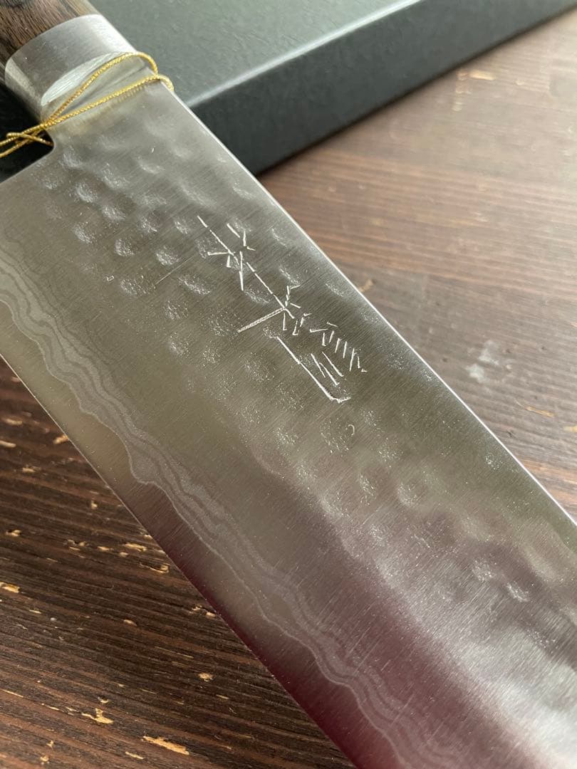 増谷刃物 訓平作 三徳包丁 VG10ステンレス 積層槌目 刻流 口金有 スコッチ