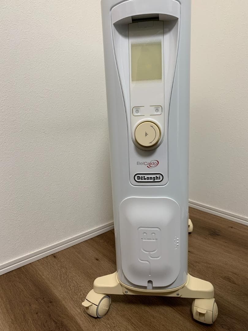デロンギ オイルヒーター RHJ75V0815-CR 数回使用　美品