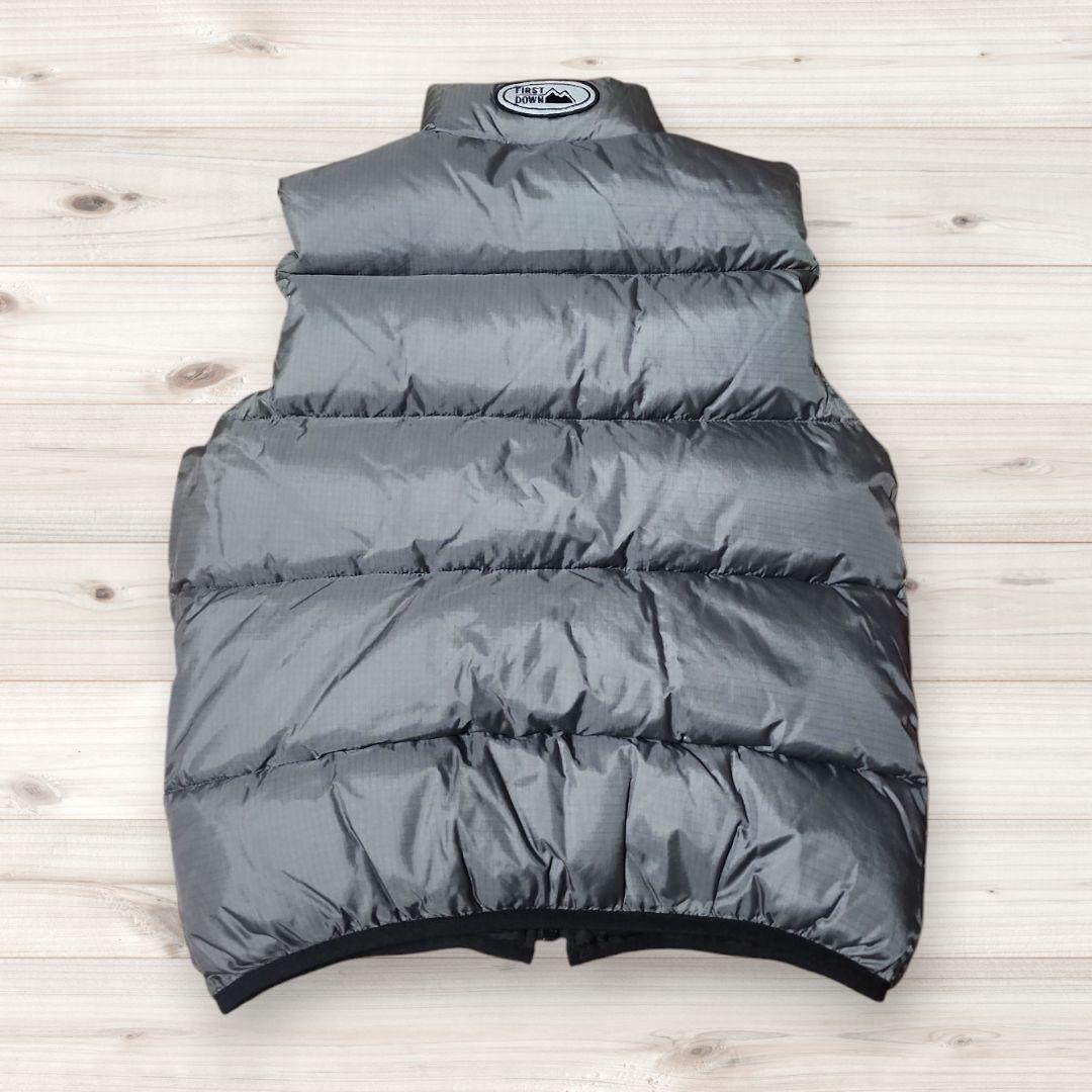 【美品】FIRST　DOWN　ダウンベスト　リバーシブル　黒　グレー　L