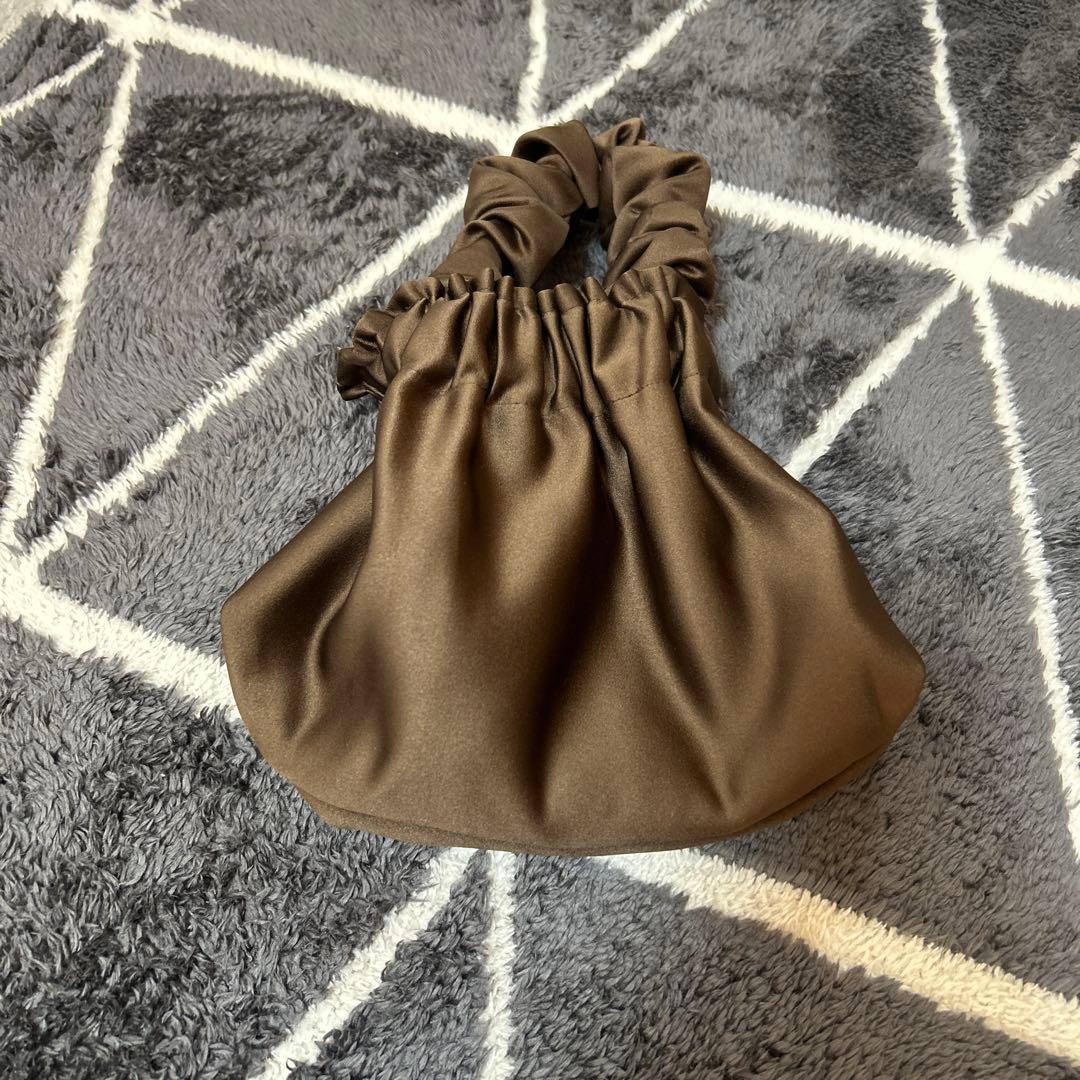 A Bronze Age ブロンズエイジサテンバッグ HALOBAG