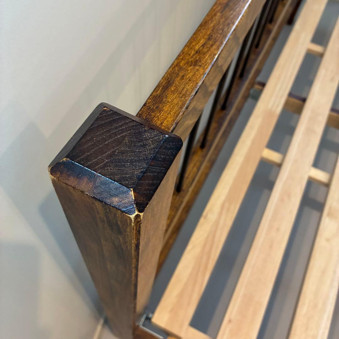 ACME FURNITURE　グランドビュー　クイーン　　ベッド