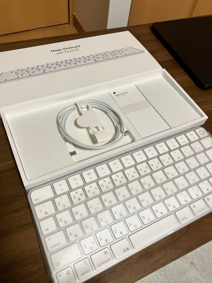 Apple MacBook Air M2 & Apple製品