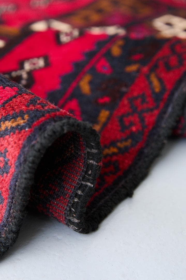 ヴィンテージラグ　トライバルラグ　バルーチ族(199×103cm)茶・赤・紺・黒