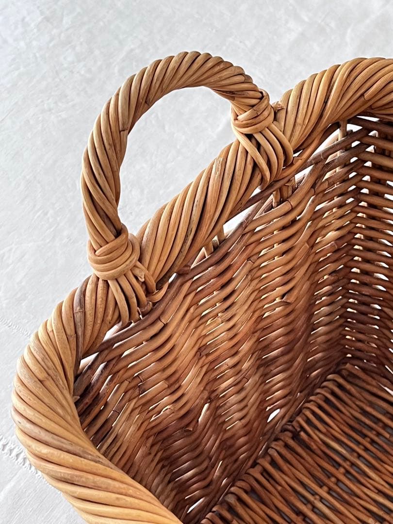 フランスアンティーク 飴色ラタンパニエ スクエア型 バスケット [1976]