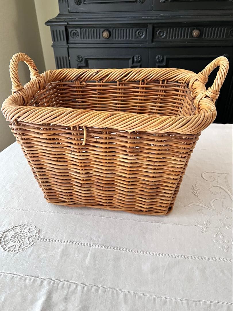 フランスアンティーク 飴色ラタンパニエ スクエア型 バスケット [1976]