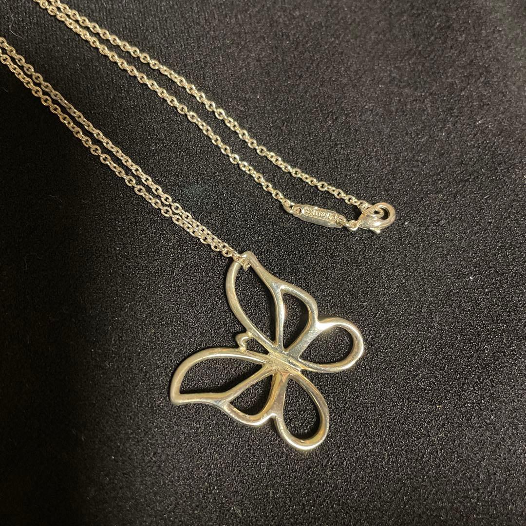 ティファニー 蝶々ネックレス