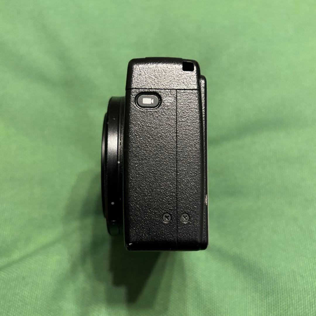 【美品】RICOH GR III（3775回）コンパクトデジタルカメラ