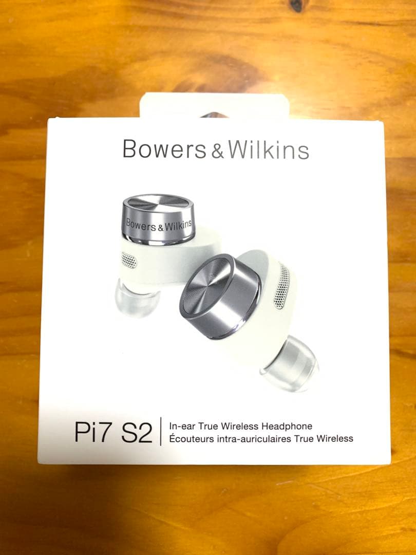 ワイヤレスイヤホン　B&W Pi7 S2