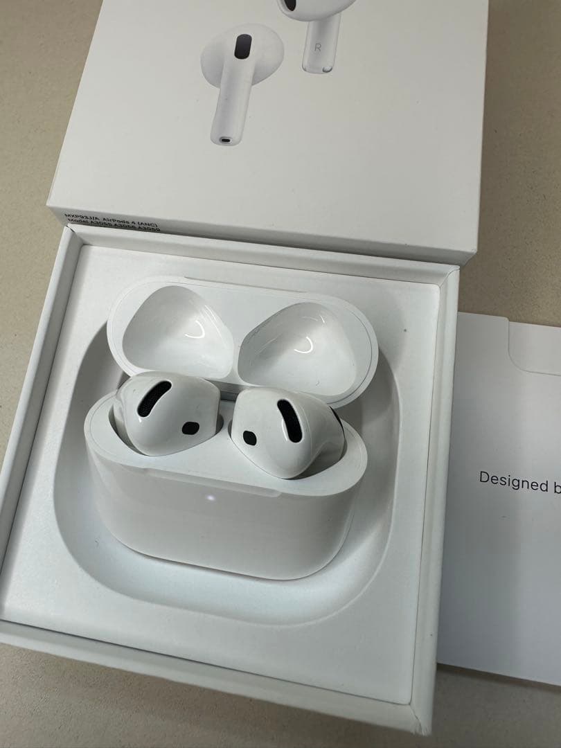 【美品】AirPods4 ANCモデル MXP93J/A T2FQ4