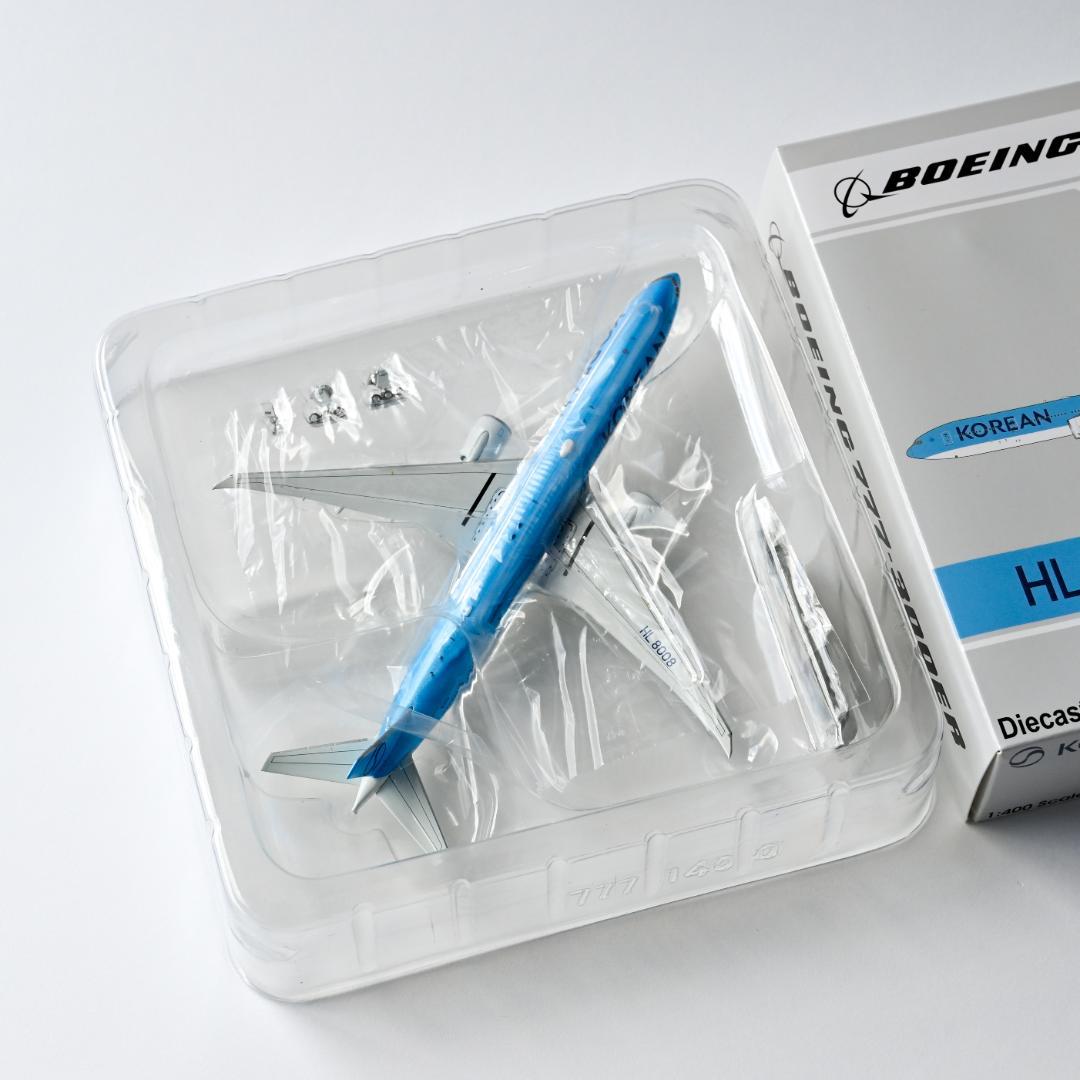 ★猫好きマー君様★大韓航空 B777-300ER 新塗装 ギア着脱可 1/400