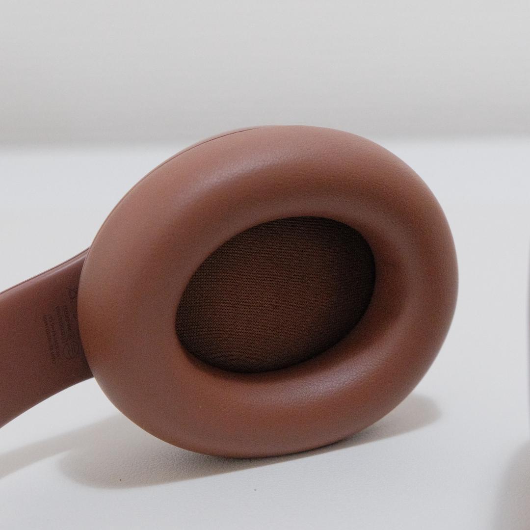 Beats Studio Pro x Kim Kardashian アース