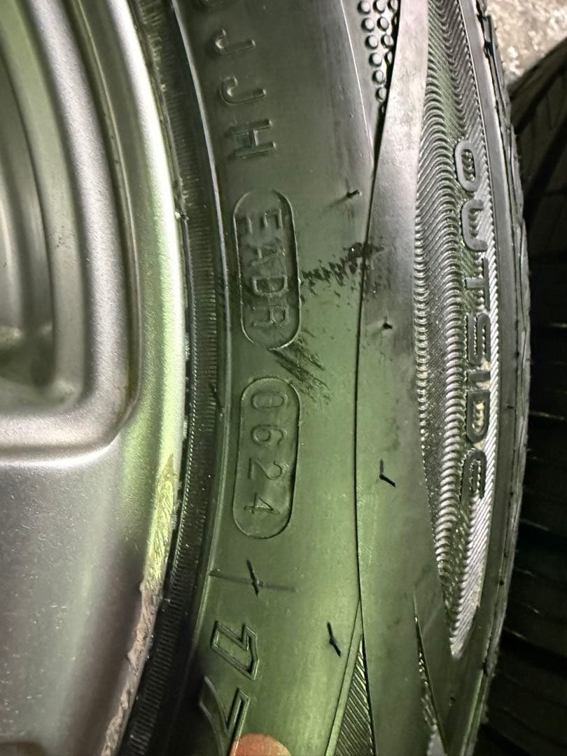 L*n様 175/65R14 タイヤアルミセット