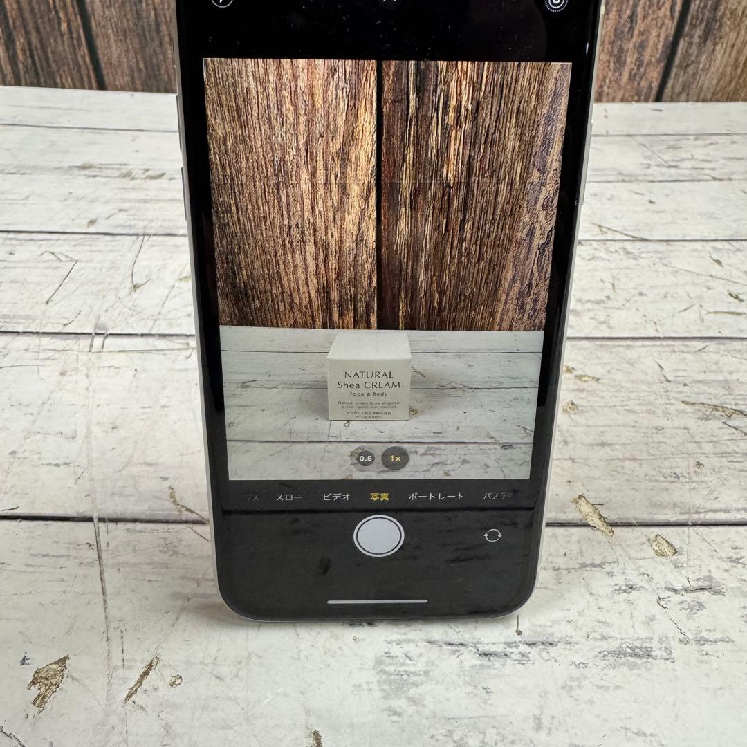 iPhone11 128GB ホワイト MWM22J/A 容量76%