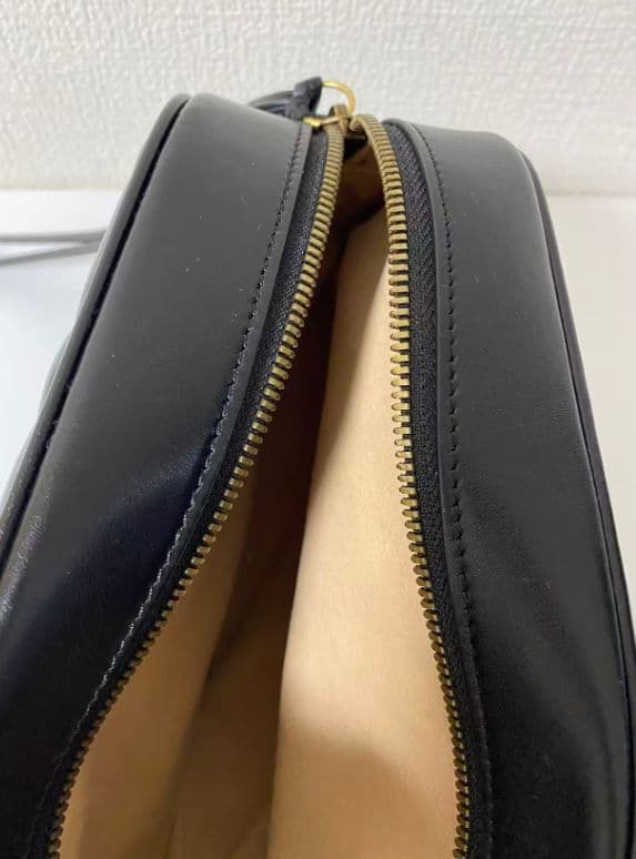 美品· GUCCI ショルダーバッグ