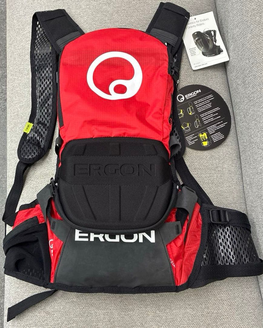 ★冒険ライドに！！★ERGONエルゴン★BE01 ★コンパクトバック