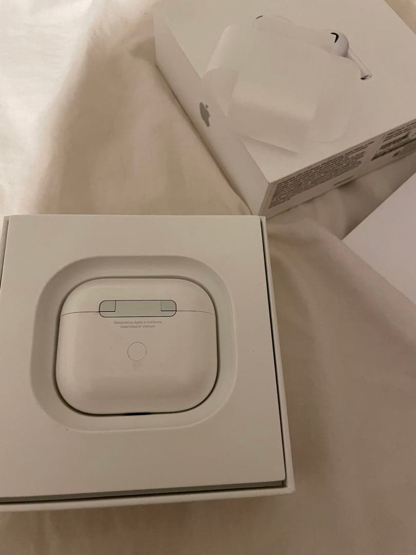 Apple Airpods (第3世代) MME73J/A右耳のみ