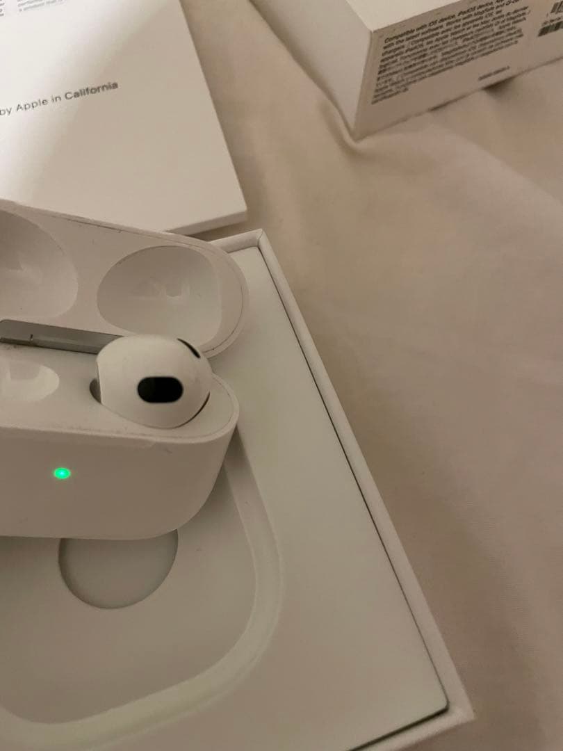 Apple Airpods (第3世代) MME73J/A右耳のみ