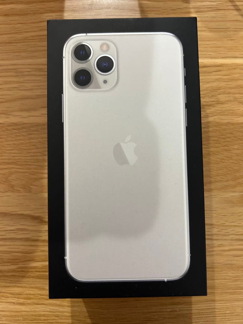 Apple iPhone 11 PROシルバー 本体