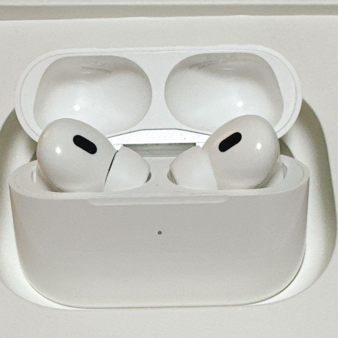 S*l様 AirPods Pro（第2世代）MQD83J/A 2022年モデル