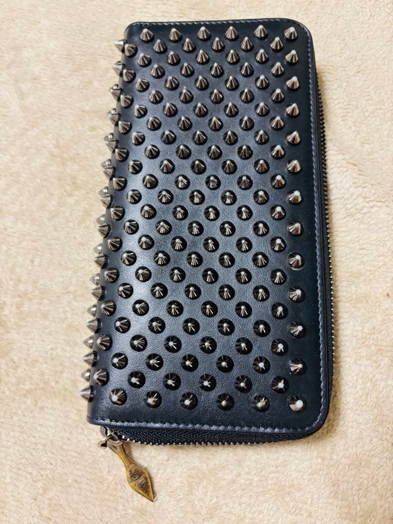 ルブタン　財布