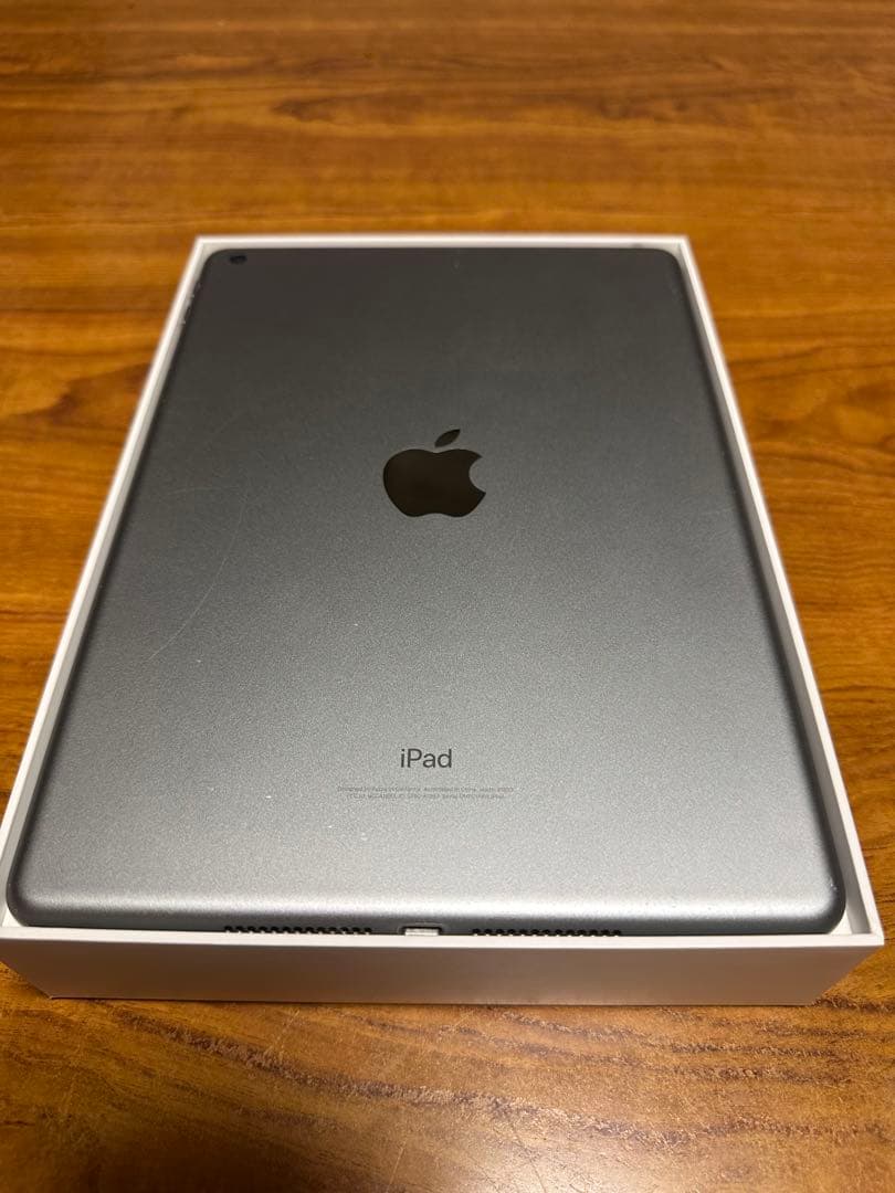 ク*リ様 Apple iPad 第6世代 Wi-Fiモデル スペースグレー 12